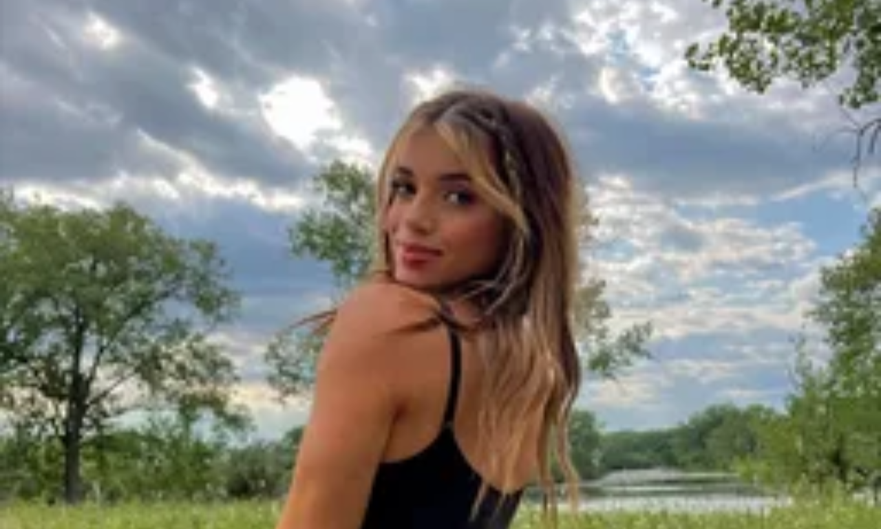 Kayla Manousselis Net Worth 2026: From Her Fame to Fortune 